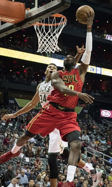 Bazemore, Dunleavy pick up offense, Hawks beat Bucks (Jan 15, 2017)